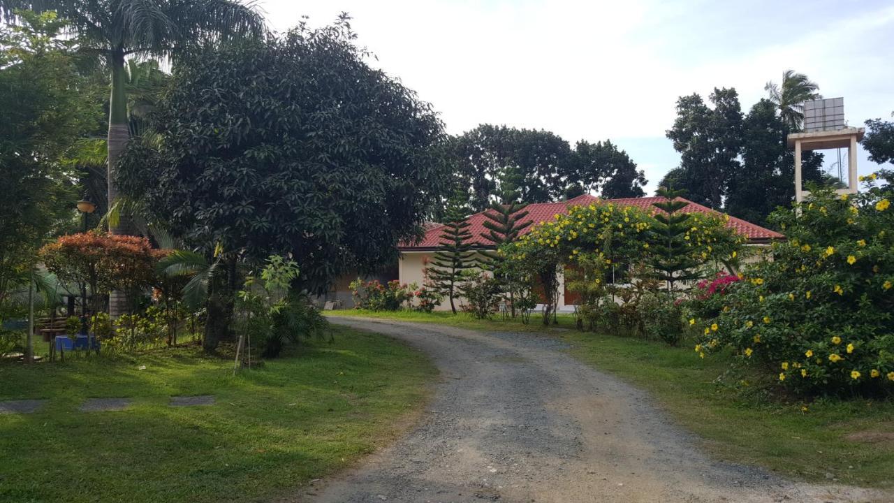 Silang Phil Oasis Hotel & Resort מראה חיצוני תמונה