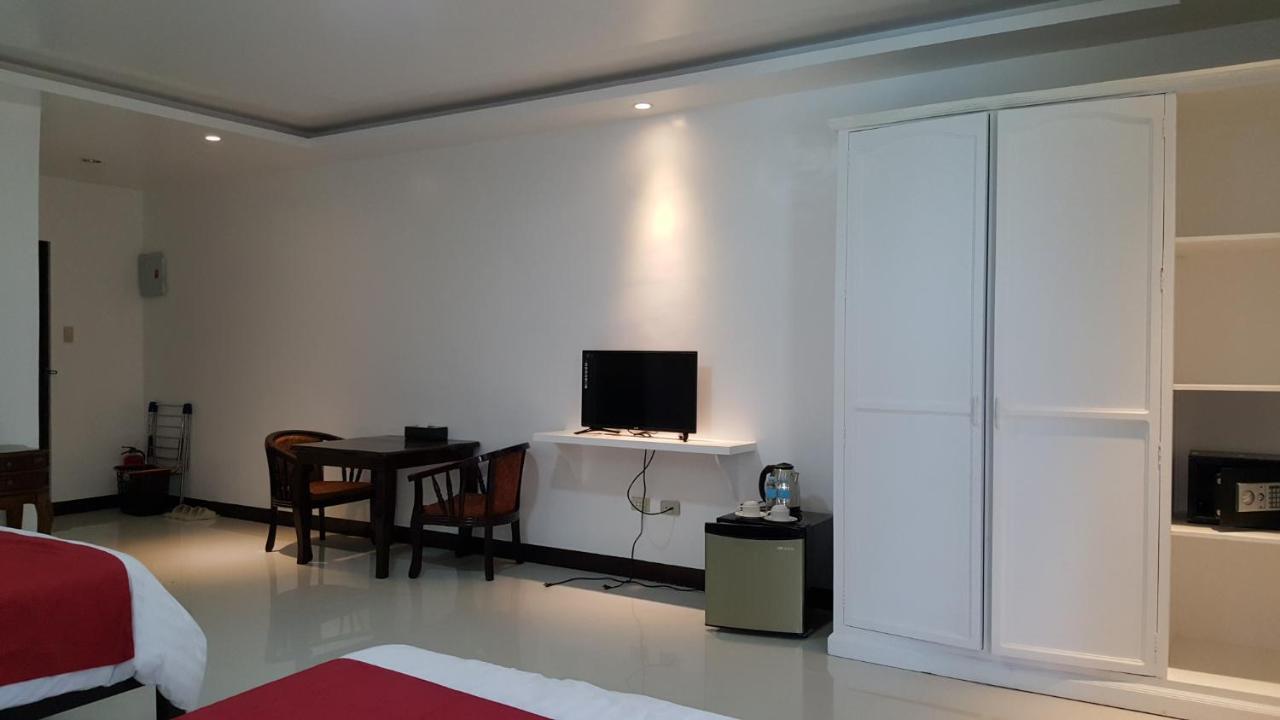 Silang Phil Oasis Hotel & Resort מראה חיצוני תמונה
