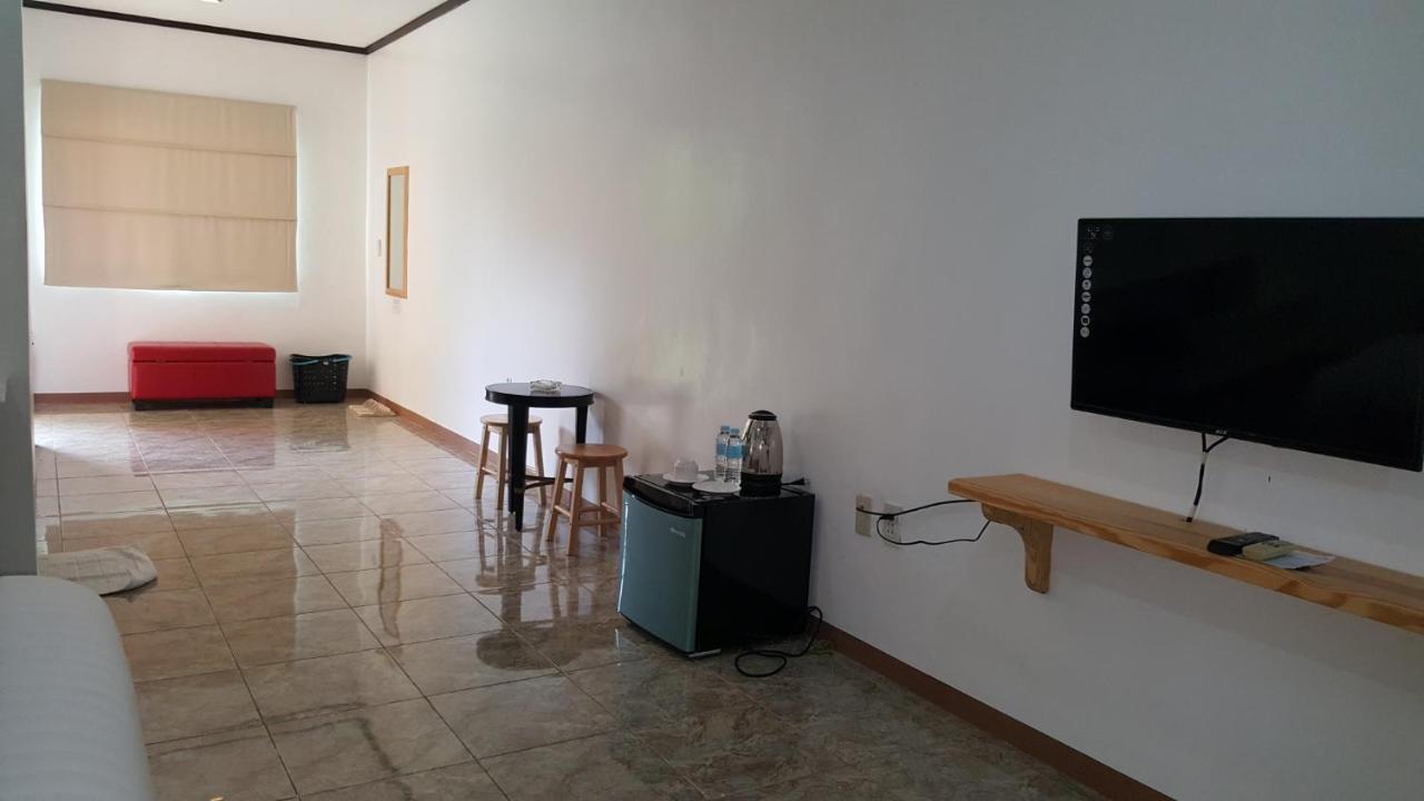 Silang Phil Oasis Hotel & Resort מראה חיצוני תמונה