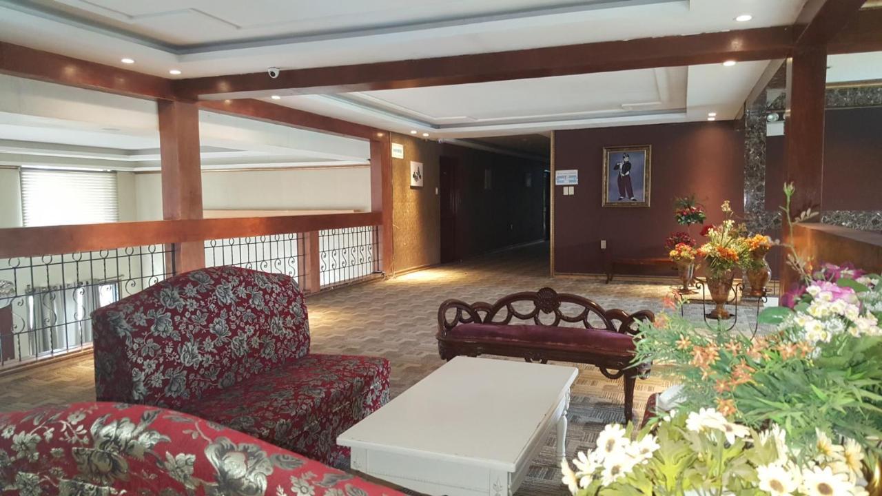 Silang Phil Oasis Hotel & Resort מראה חיצוני תמונה