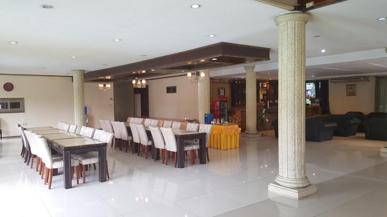 Silang Phil Oasis Hotel & Resort מראה חיצוני תמונה