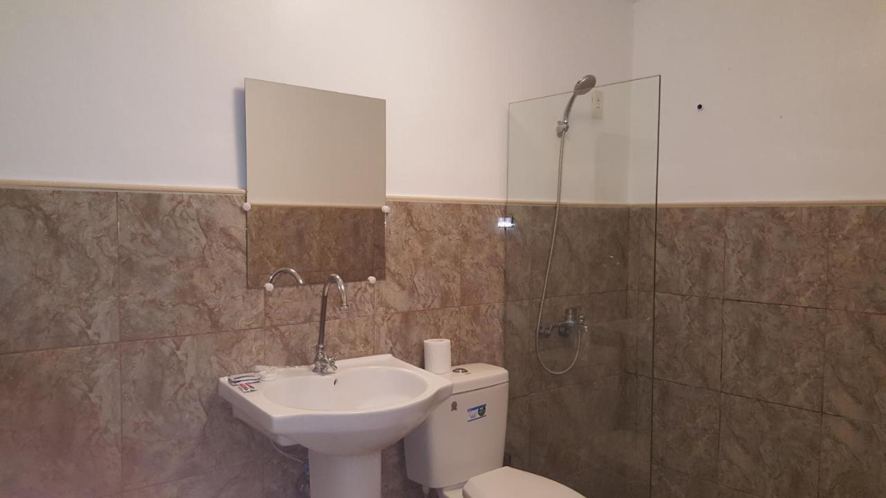 Silang Phil Oasis Hotel & Resort מראה חיצוני תמונה